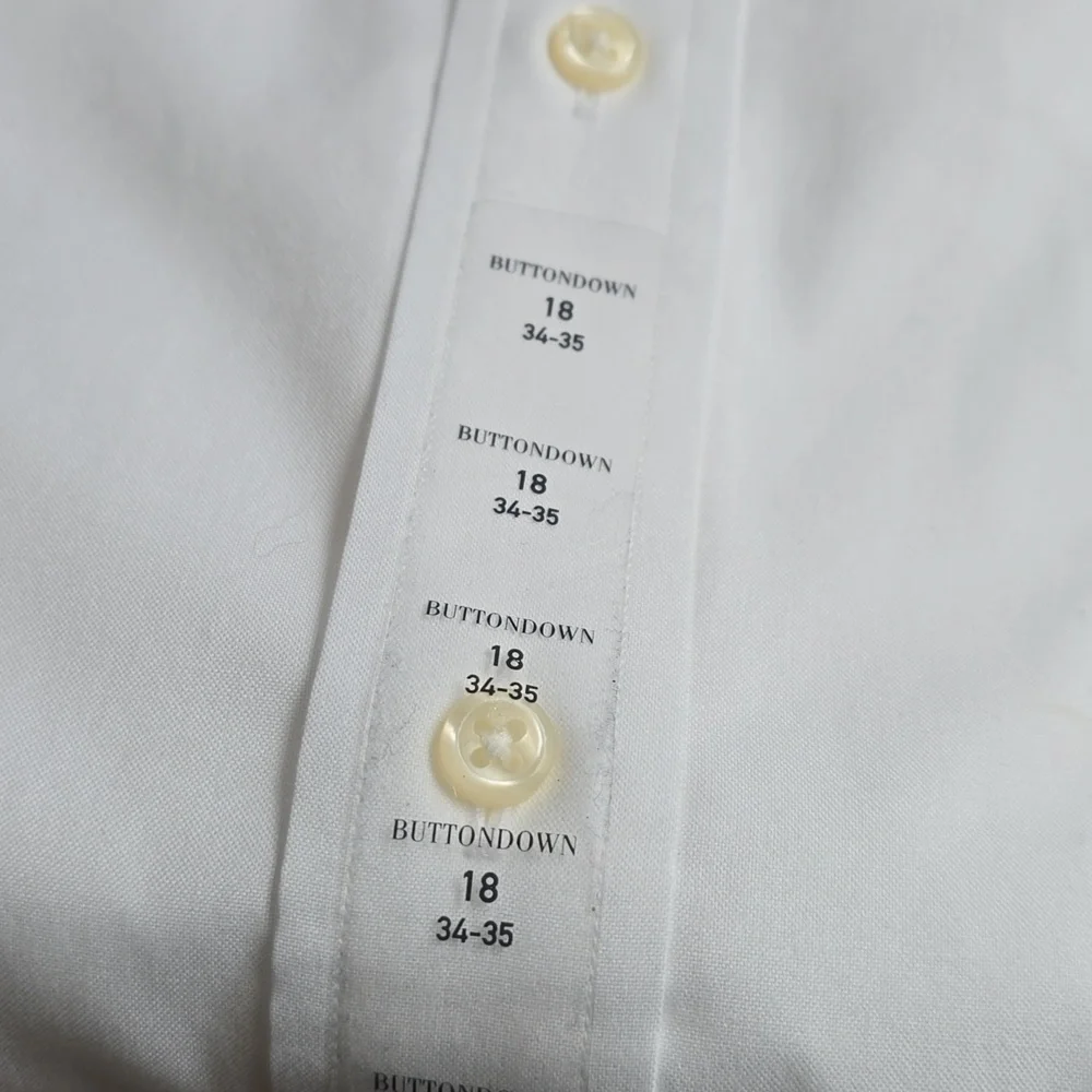Ralph Laurn, Non-iron, 18-34/35 White Button Down Mens Shirt - Picture 4 of 5